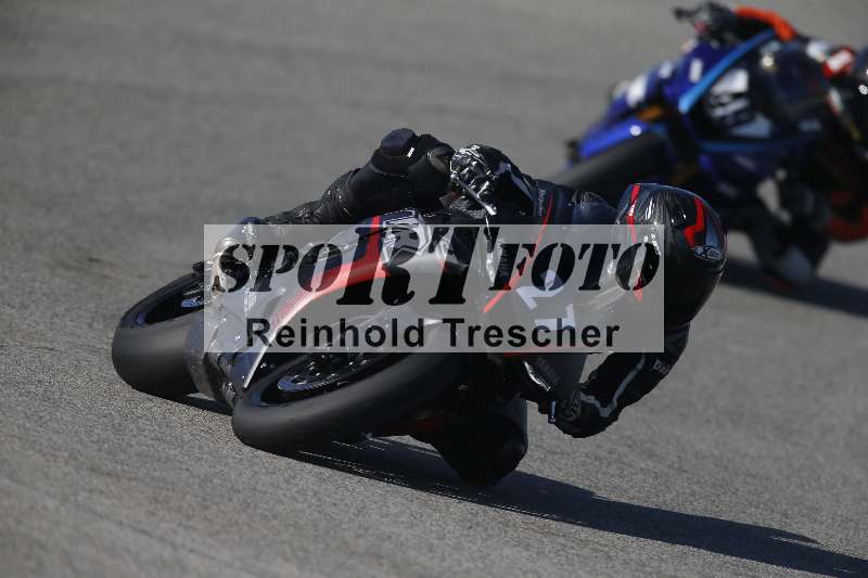 /Archiv-2024/02 29.01.-02.02.2024 Moto Center Thun Jerez/Gruppe schwarz-black/27